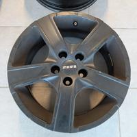 Cerchi in lega Momo Italy 15" – 6Jx15 H2 ET37 – 5x