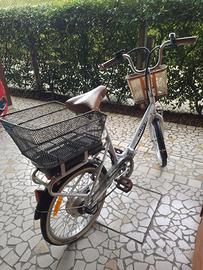 E-bike pieghevole