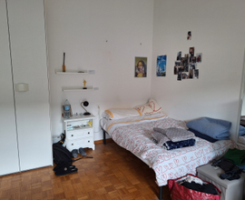 CAMERA DOPPIA per ragazze vicino a Irnerio