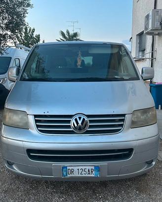 VOLKSWAGEN Caravelle Transp. 2.5 TDI 131 CV