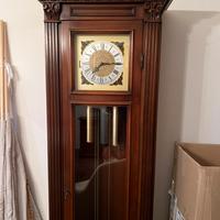 orologio a pendolo da terra