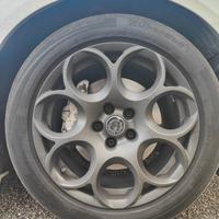 cerchi in lega alfa Giulia 17 + gomme 