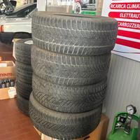 GOMME 215/50 r17 95V