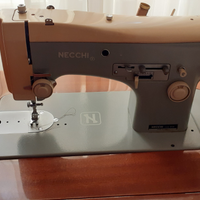 Macchina per cucire Necchi
