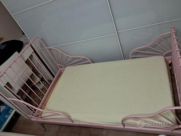 Lettino da bambina allungabile