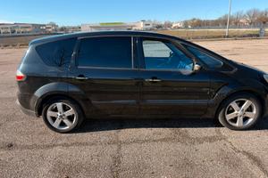 Ford  s max anno 2008 in perfette condizione