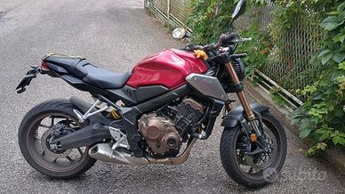 Honda CB650R 95cv anno 2020 solo 9000km