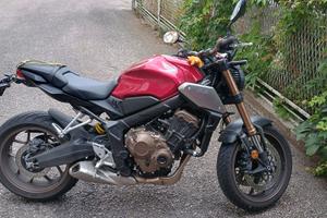Honda CB650R 95cv anno 2020 solo 9000km