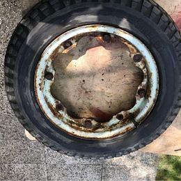 Ruota per vespa con misure:  3.50-10