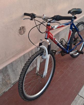 mountainbike.  26. 