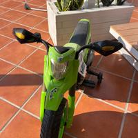 Moto giocattolo elettrica