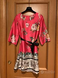 vestito a maniche lunghe