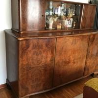 Credenza antica in radica