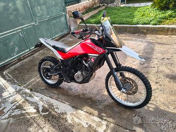 Husqvarna 650 Rally Adventure 