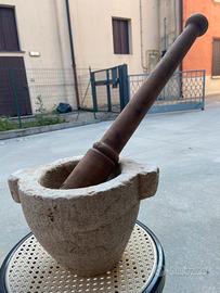 Mortaio in pietra