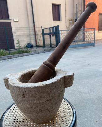 Mortaio in pietra