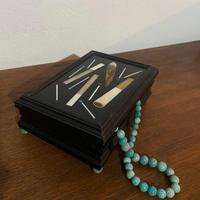 cofanetto in legno laccato e mosaico fiorentino