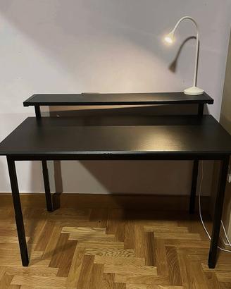Scrivania Nera Moderna con Alzatina IKEA Style