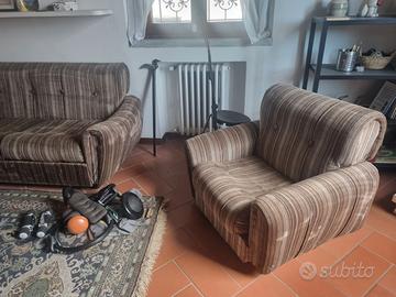 Divano con due poltrone vintage