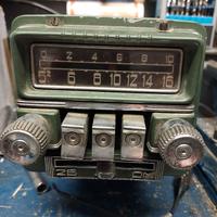 Autoradio AUTOVOX RA15 anni 50