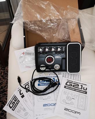 Zoom multieffetto e scheda audio USB per chitarra 