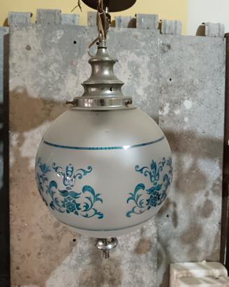 lampadario con boccia in vetro