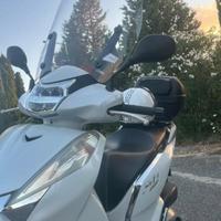 HONDA SH300