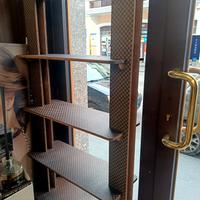 Espositore in legno 