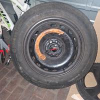 ruota di scorta e 4 cerchi il lega