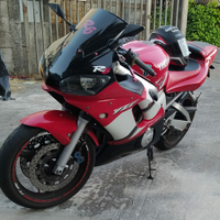 Yamaha R6