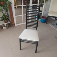 quattro sedie moderne