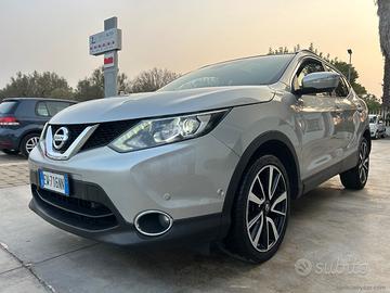 NISSAN Qashqai 1.5 dCi Acenta Premium