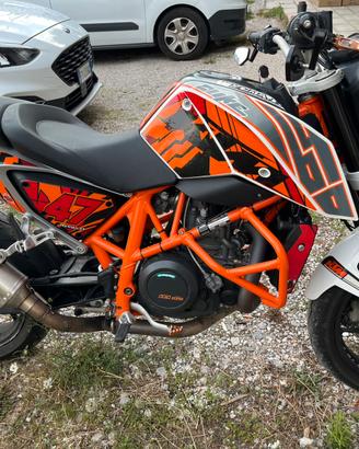 Ktm duke 690 depotenziata a libretto