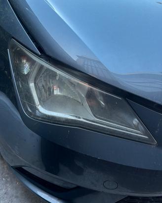 Fanale anteriore dx Seat Ibiza anno 2013 modello 6