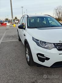 Land Rover Discovery Sport
2.0 td4 Pure awd 150cv
