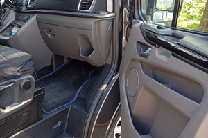 Ford turneo castom 8 posti