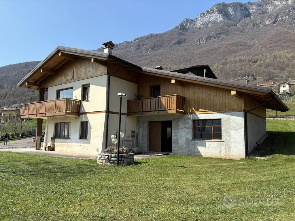 Casa – Longarone, Podenzoi - Vista 4