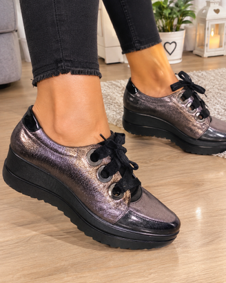 Scarpe. Platform lacci in velluto nuove tg 37 bron