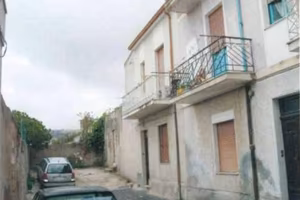 Immobile in asta di 213 m² con 5 locali a Sorso