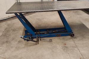 banco sollevatore moto