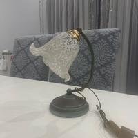 Lampada da comodino in ferro battuto vintage