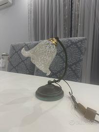 Lampada da comodino in ferro battuto vintage