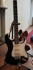 Squier by Fender Stratocaster