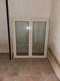 Finestra in alluminio