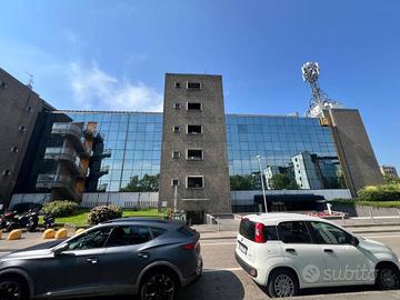Immobile di 225 m² con più di 5 locali a Rozzano