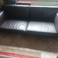Divano a tre posti in cuoio