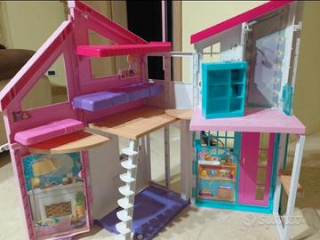 Casa di Barbie a due piani