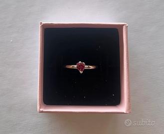 Anello Pandora cuore rosso