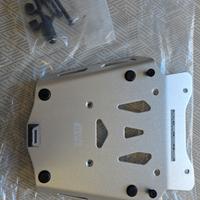 PIASTRA PER BAULETTO POSTERIORE GIVI