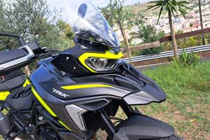 Benelli trk 702x con 800km